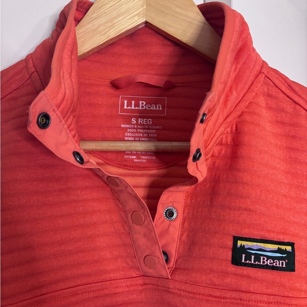 L.L. Bean Women’s Vibrant Orange 🍊 Airlight Knit Pullover - Picture 9 of 9
